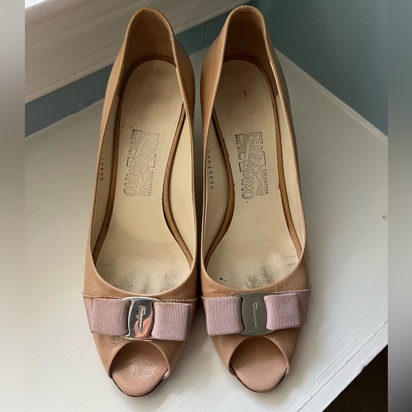 Ferragamo pumps, size 10. Blush color. Worn but plenty of life left! - Picture 1 of 4